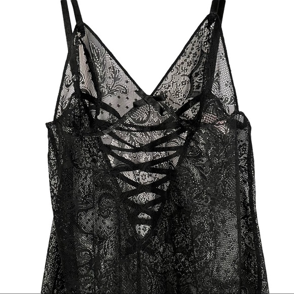 VICTORIA’S SECRET Sheer Lace Chemise - Picture 8 of 10